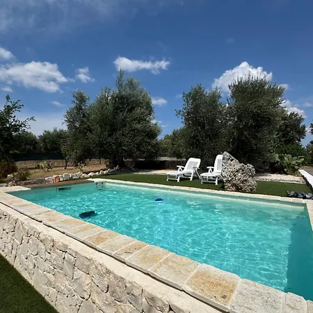Lamia Sant'anna *